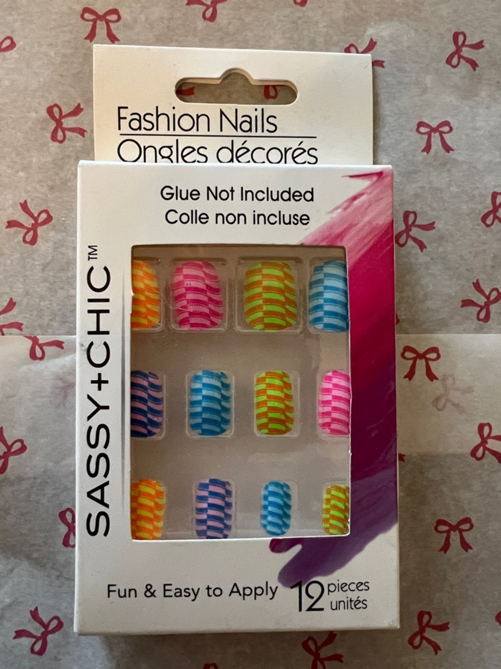 Multicolor Striped Fashion Nails - 12 Pack